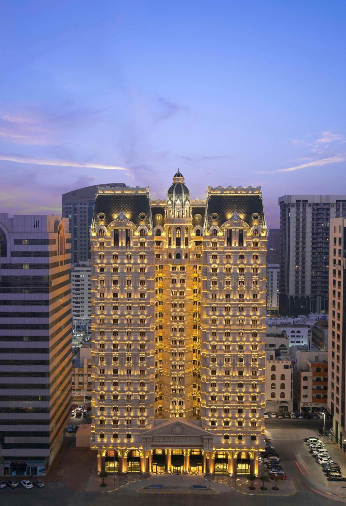 Royal Rose Abu Dhabi, A Curio Collection By Hilton Affiliated Hotel Zewnętrze zdjęcie